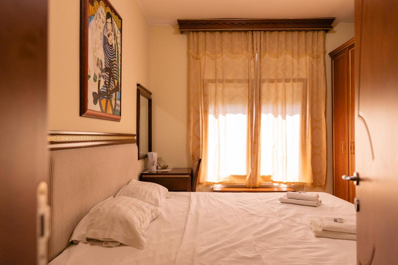 Boutique Hotel Travelling Actor - Skadarlija Belgrade Exterior photo
